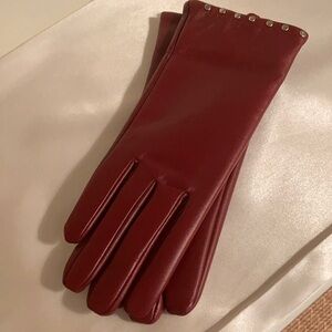 Leather gloves, lined in 100% cashmere size small